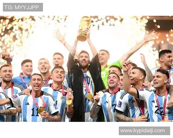 全球足球巨星解析：从梅西到C罗的传奇之路与辉煌成就