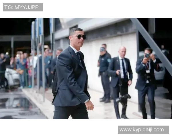 足球球星日常训练穿搭全解析舒适功能兼备助力高效表现